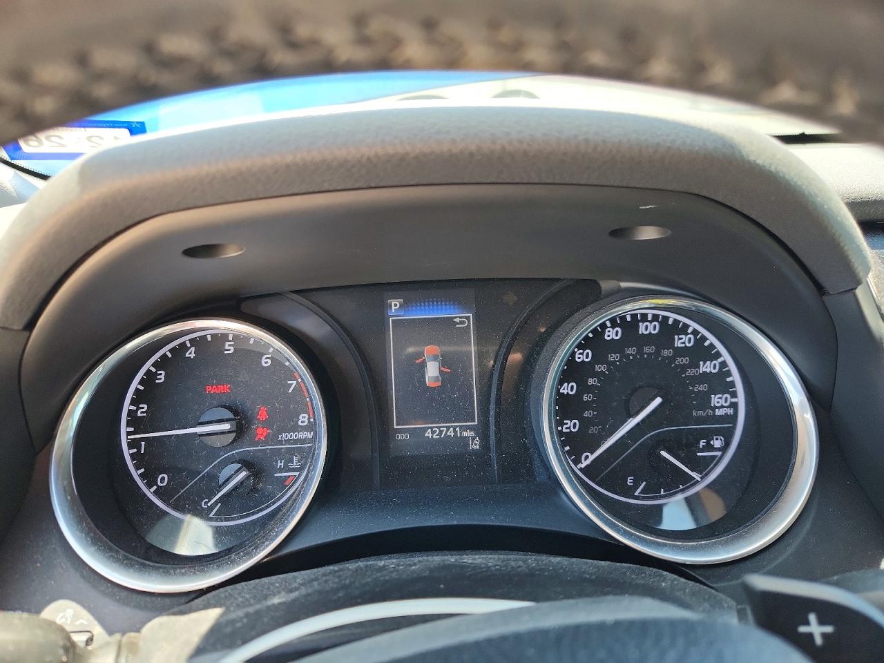 2019 TOYOTA CAMRY SE photo 17
