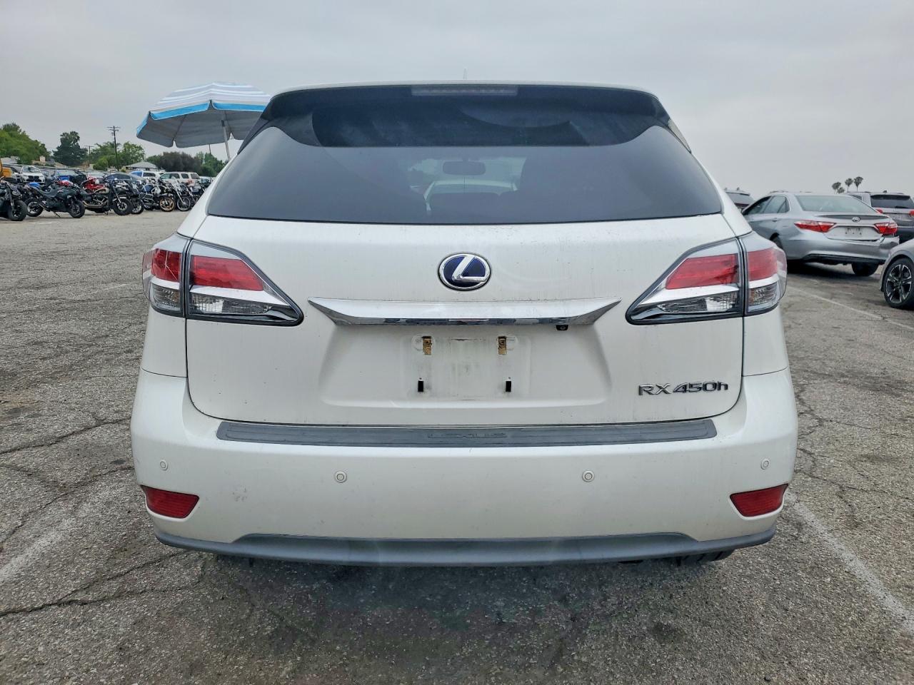 2013 LEXUS RX 450H photo 16