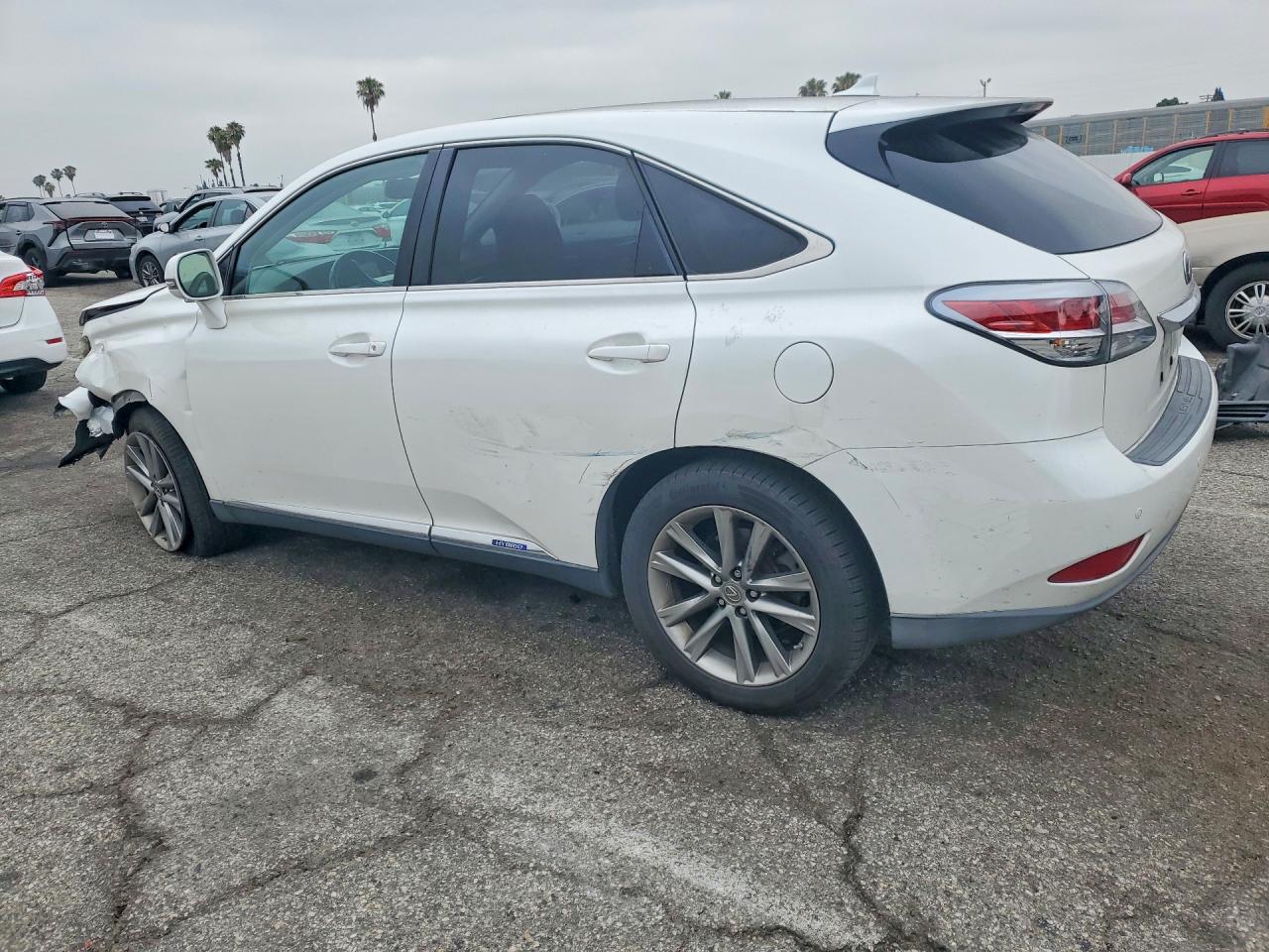 2013 LEXUS RX 450H photo 4