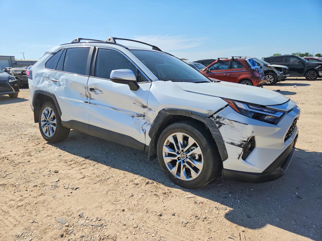 2025 TOYOTA RAV4 XLE PREMIUM photo 7