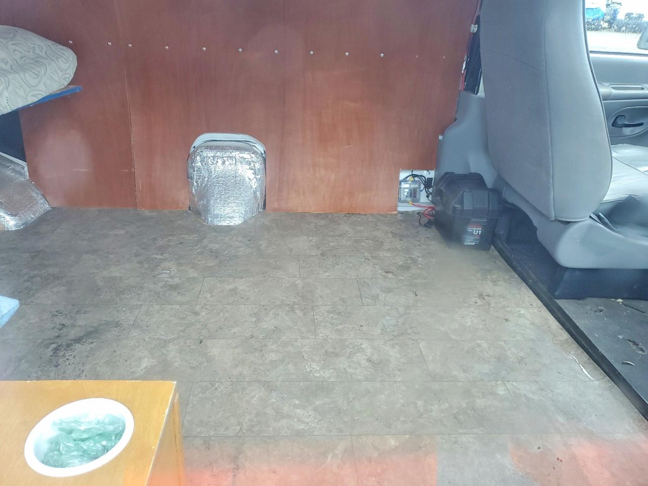 1999 FORD ECONOLINE E250 VAN photo 19