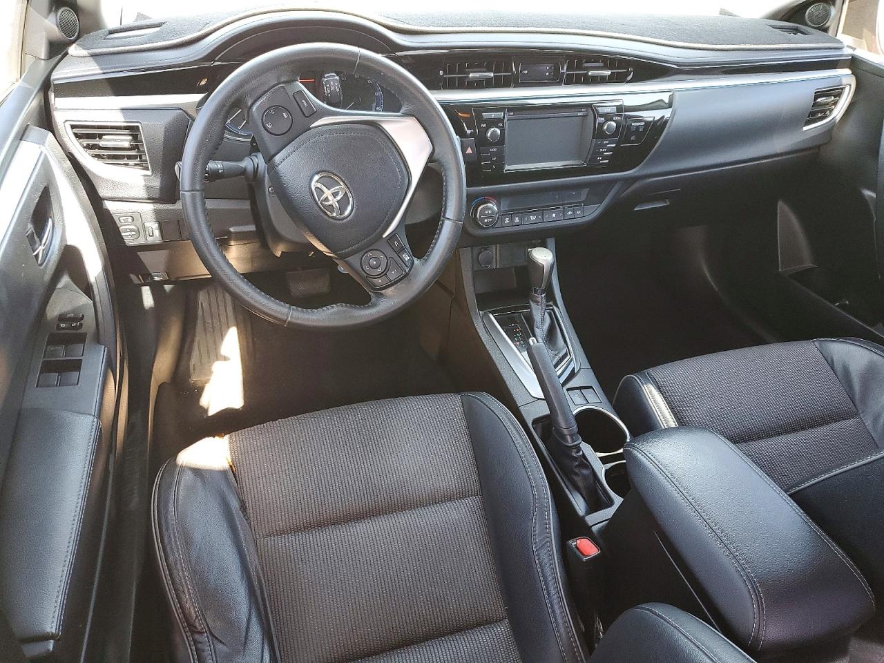 2016 TOYOTA COROLLA S PLUS photo 15