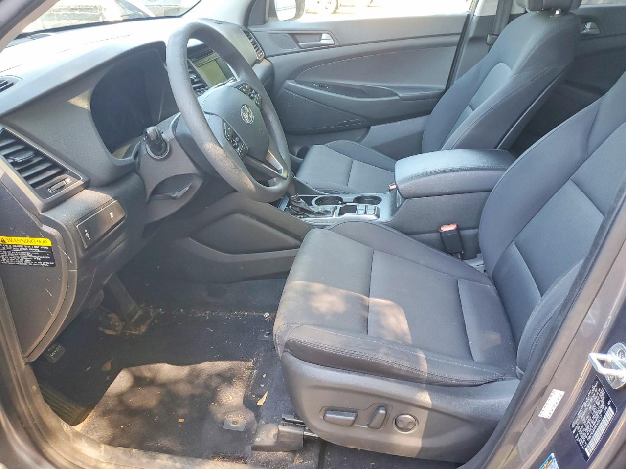 2017 HYUNDAI TUCSON SE photo 13