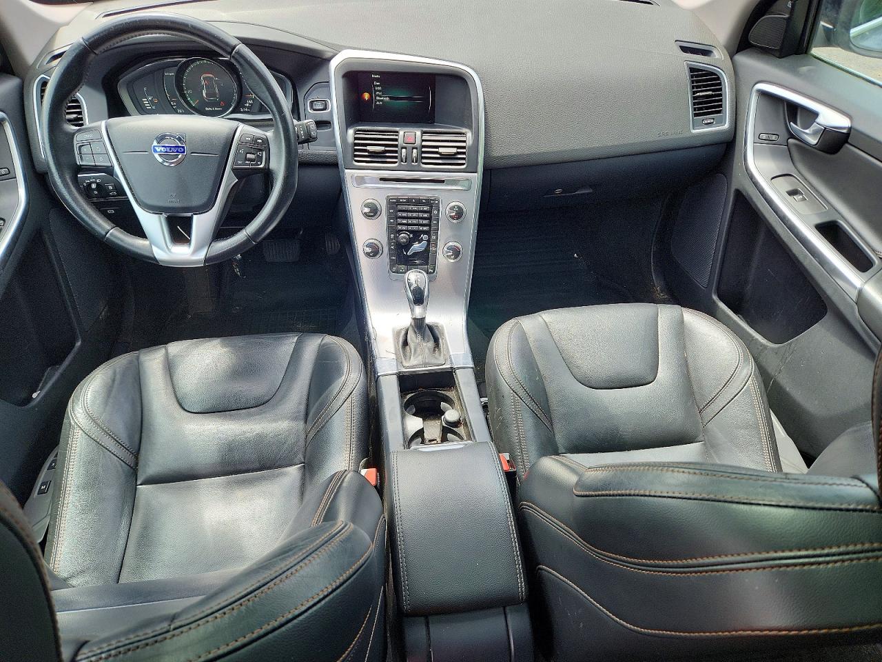 2017 VOLVO XC60 T5 DYNAMIC photo 15