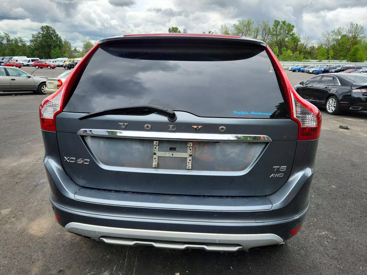 2017 VOLVO XC60 T5 DYNAMIC photo 11