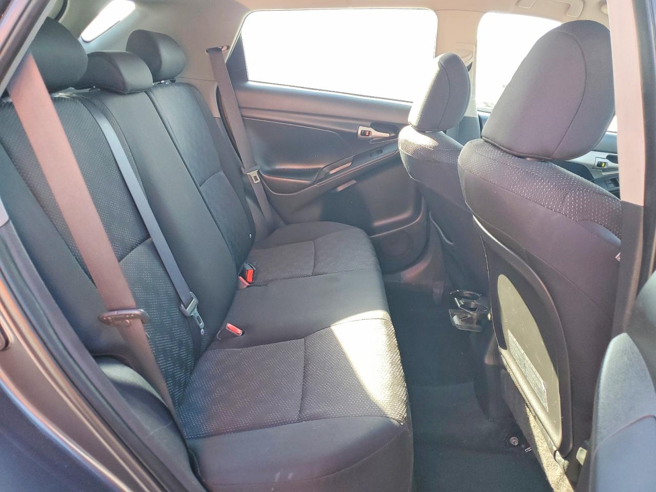 2010 TOYOTA COROLLA MATRIX S photo 19