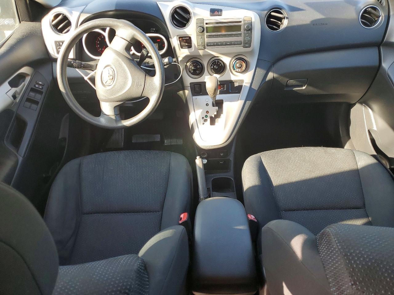 2010 TOYOTA COROLLA MATRIX S photo 15