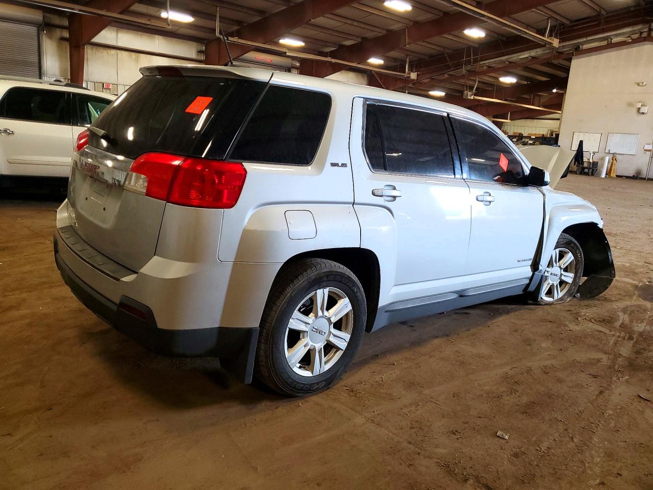 2015 GMC TERRAIN SLE photo 5