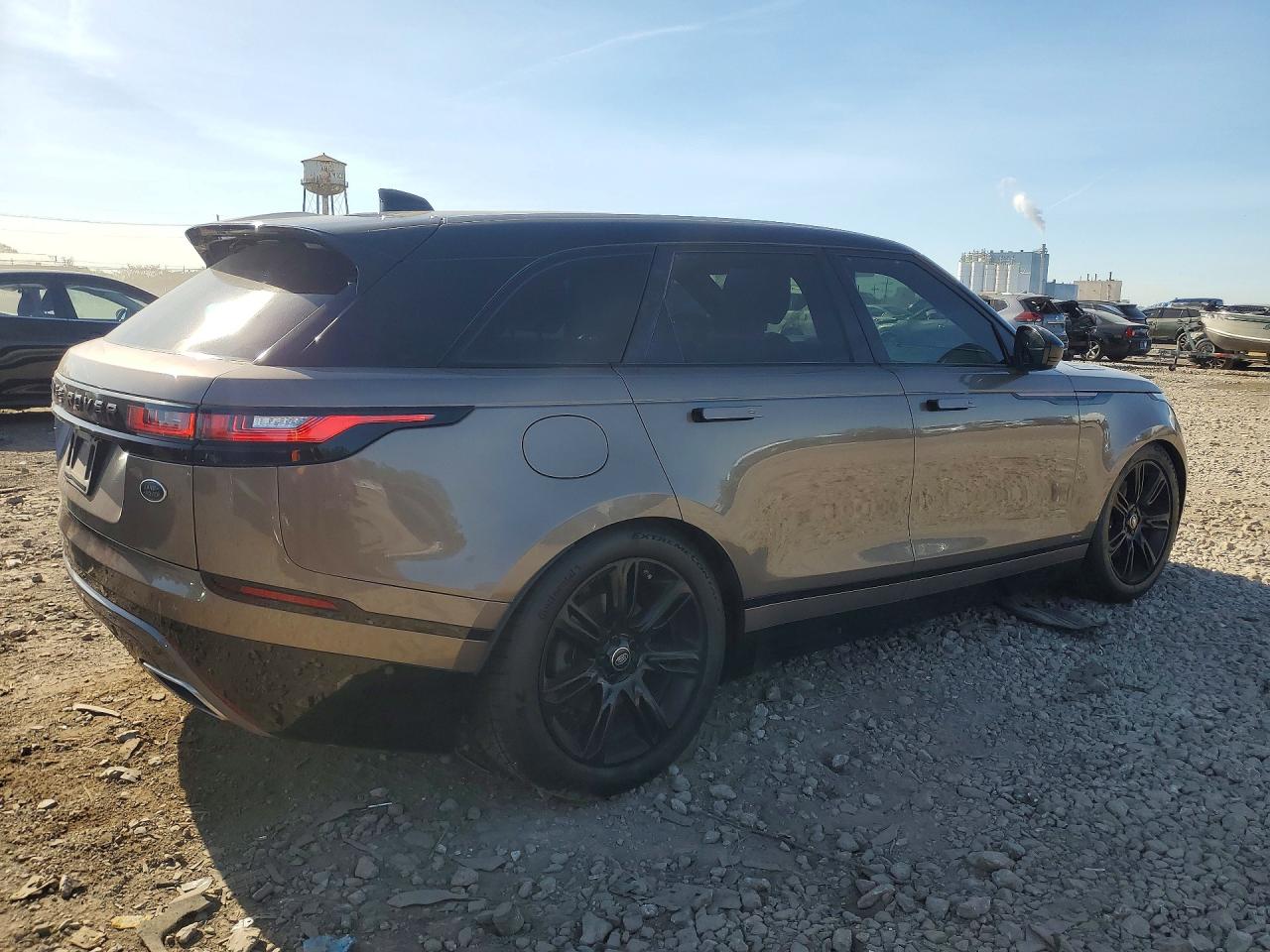 2018 LAND ROVER RANGE ROVER VELAR R-DYNAMIC SE photo 5