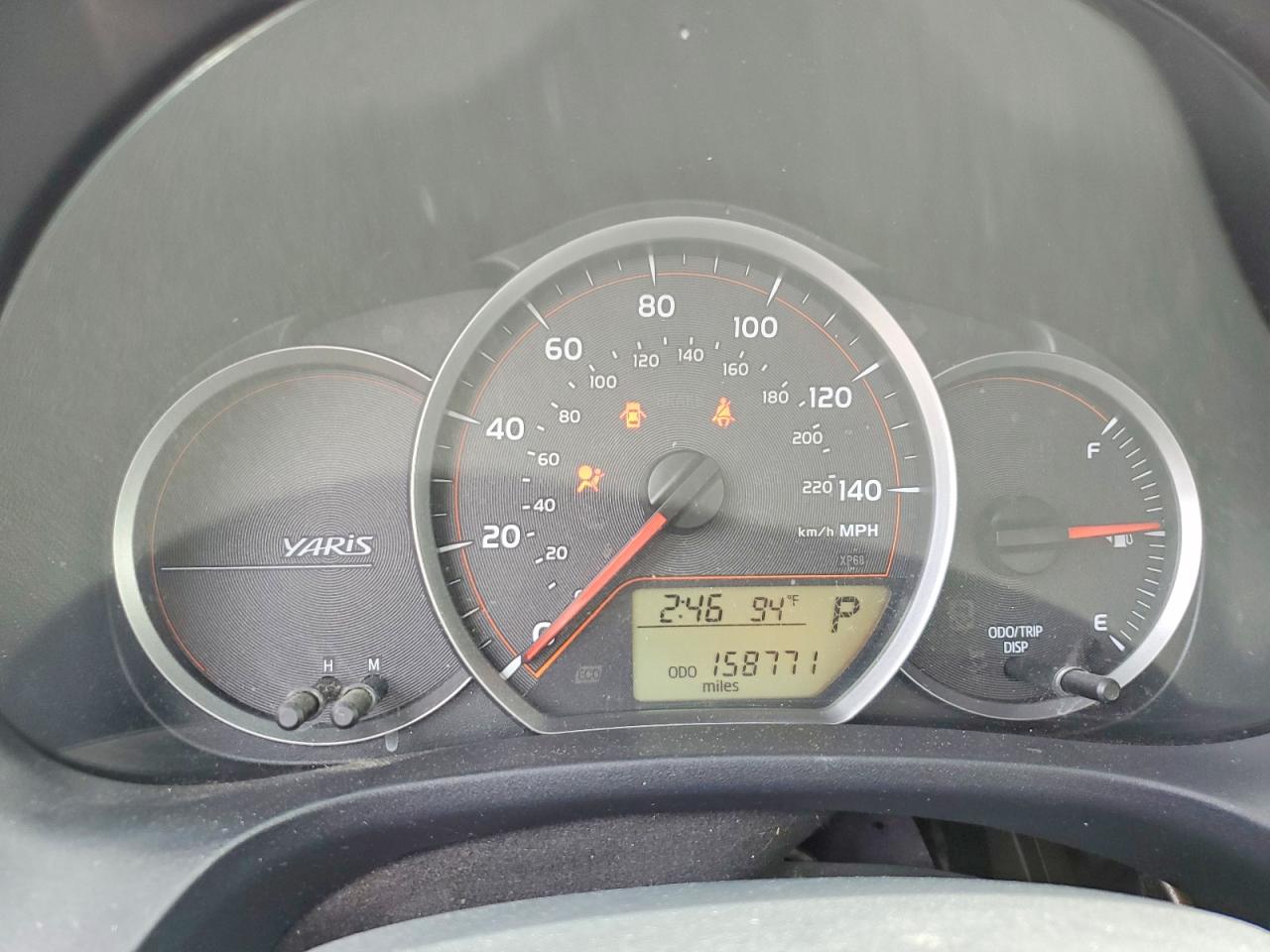 2013 TOYOTA YARIS 5-DOOR LE photo 17