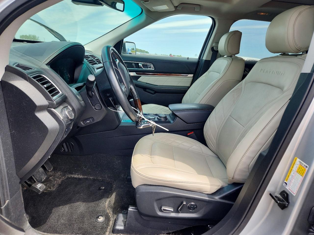 2017 FORD EXPLORER PLATINUM photo 19