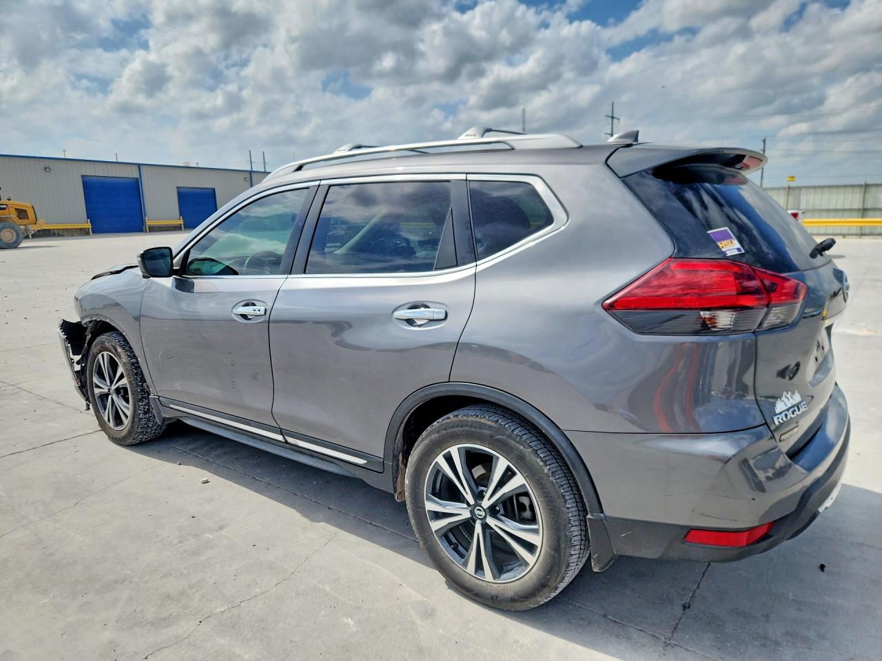 2017 NISSAN ROGUE S photo 4
