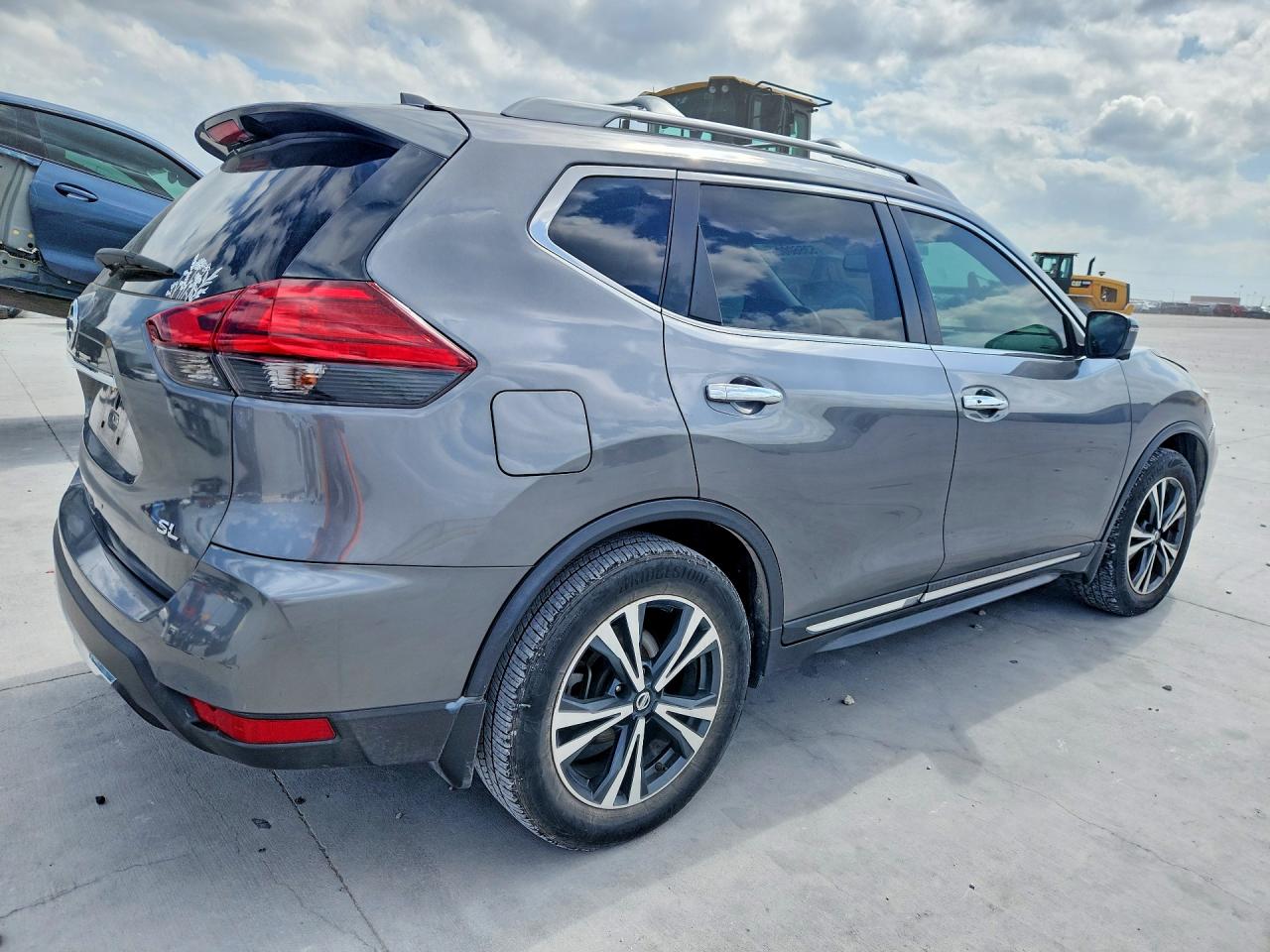 2017 NISSAN ROGUE S photo 7