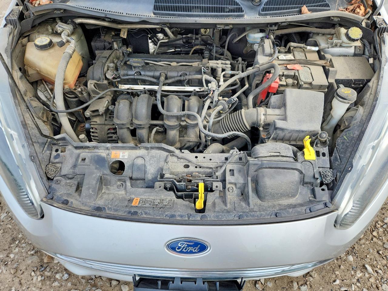 2015 FORD FIESTA SE photo 31
