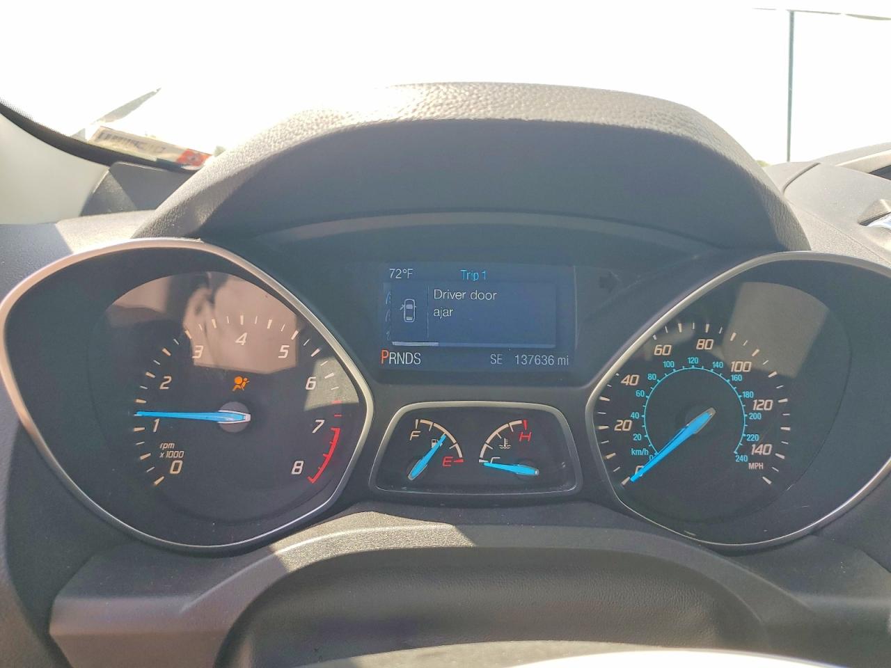 2015 FORD ESCAPE SE photo 25