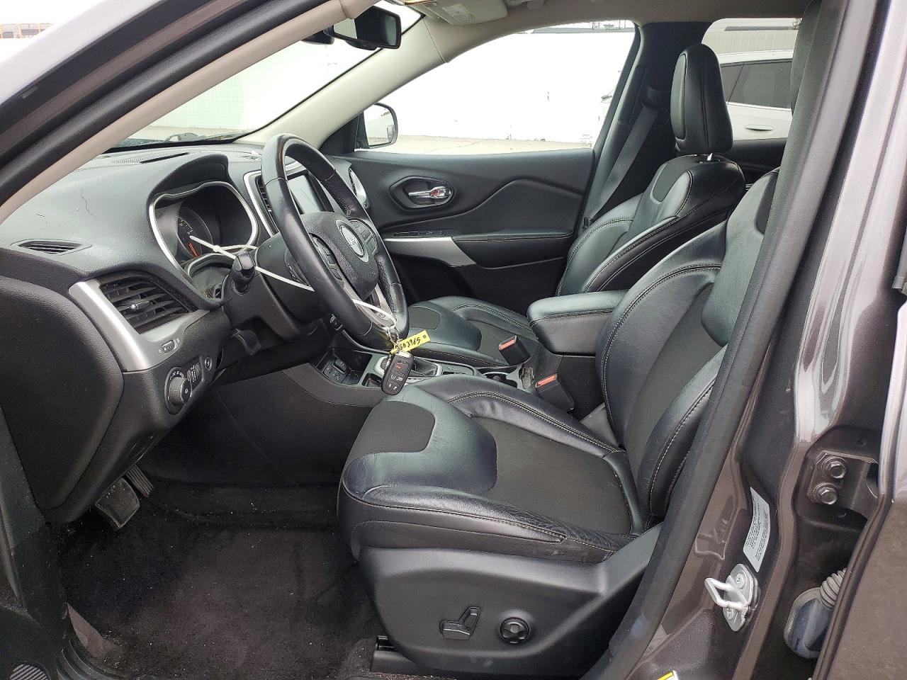 2018 JEEP CHEROKEE LATITUDE PLUS photo 19