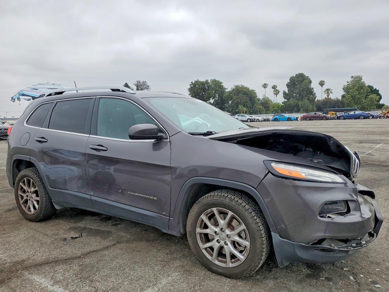 2018 JEEP CHEROKEE LATITUDE PLUS photo 10