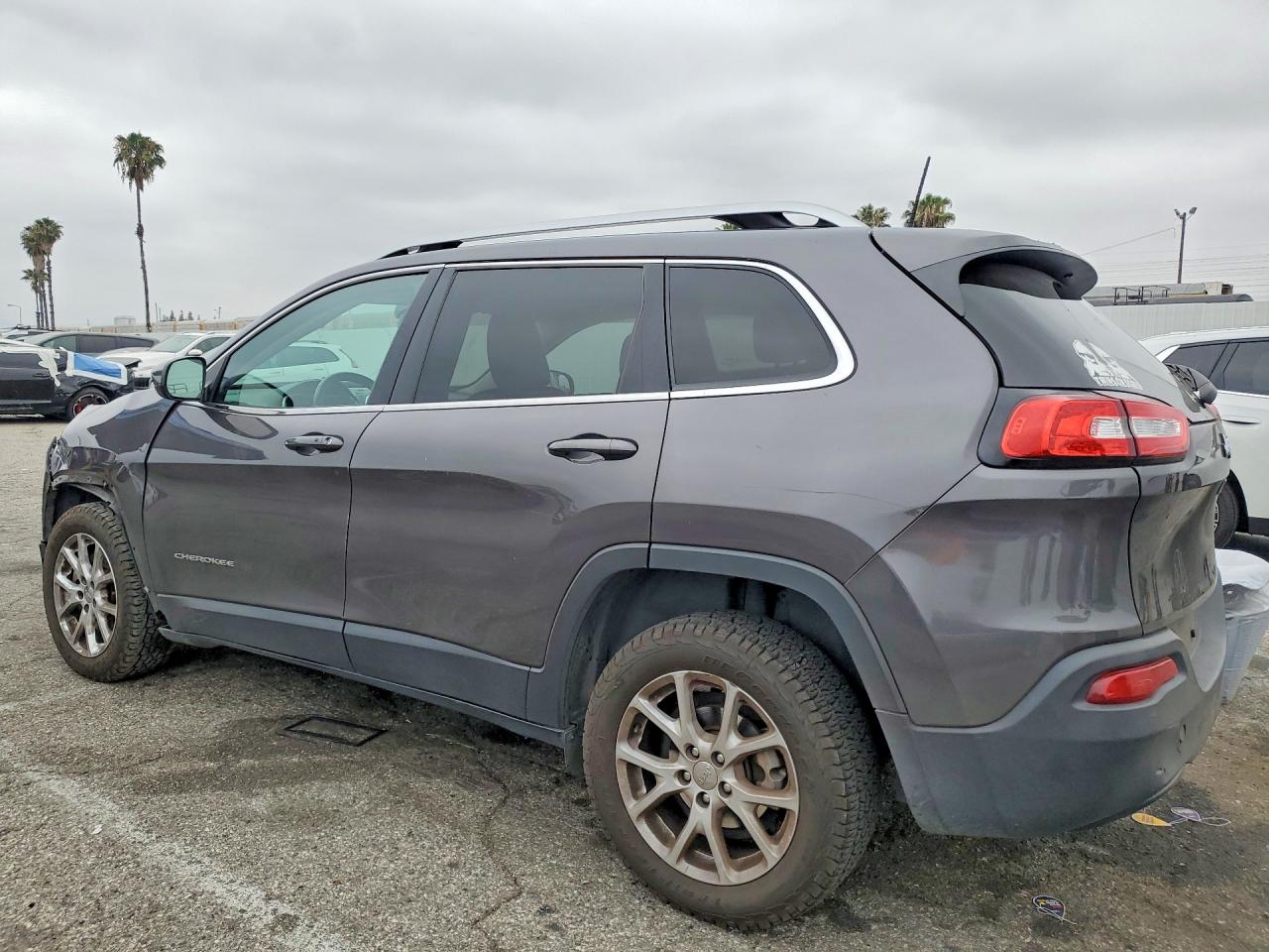 2018 JEEP CHEROKEE LATITUDE PLUS photo 4