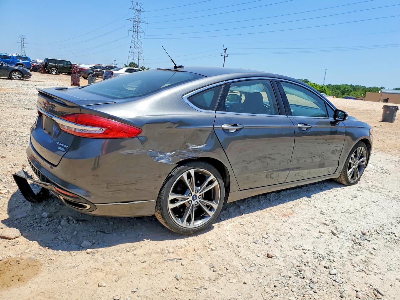 2017 FORD FUSION TITANIUM photo 3