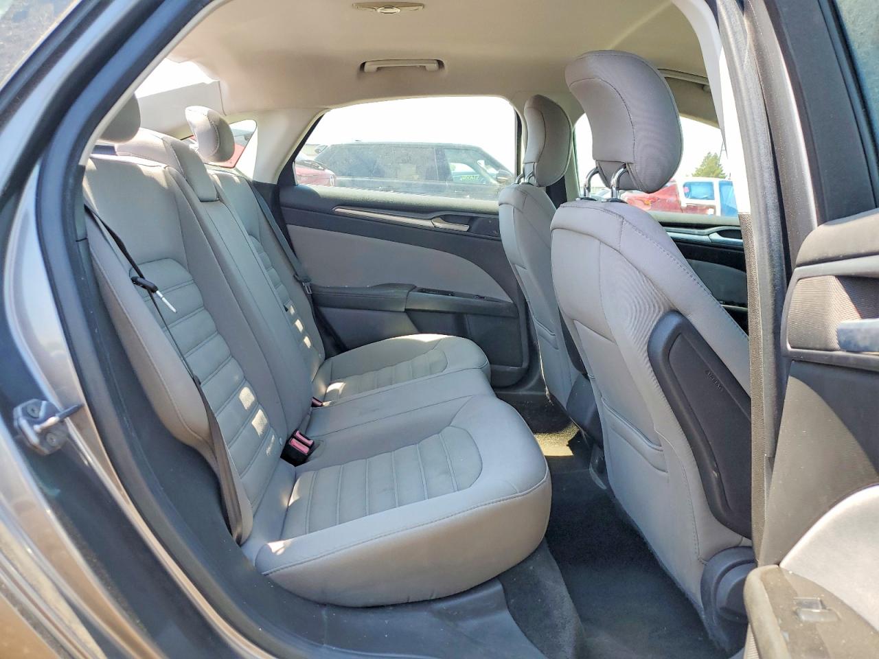 2013 FORD FUSION S photo 28