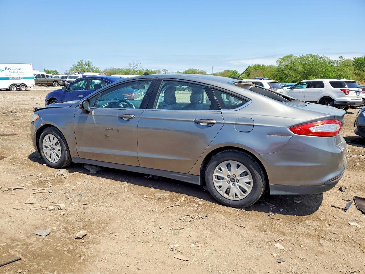 2013 FORD FUSION S photo 4