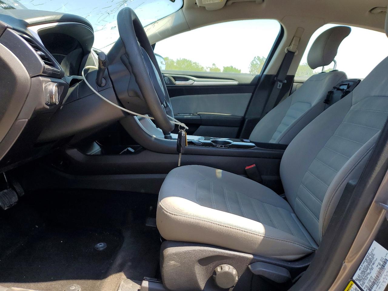 2013 FORD FUSION S photo 19