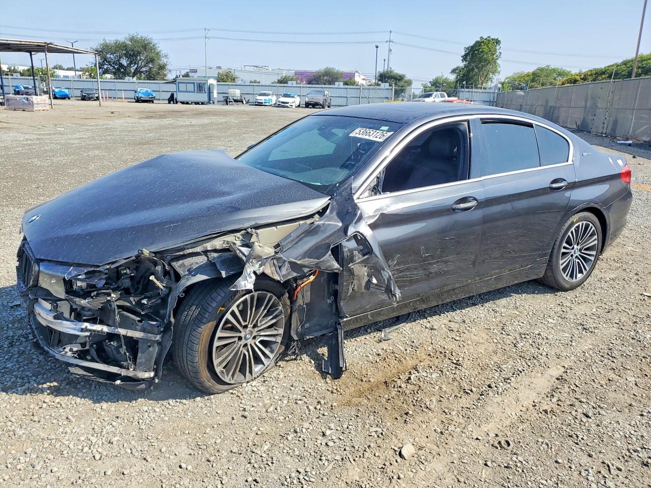 2018 BMW 530E