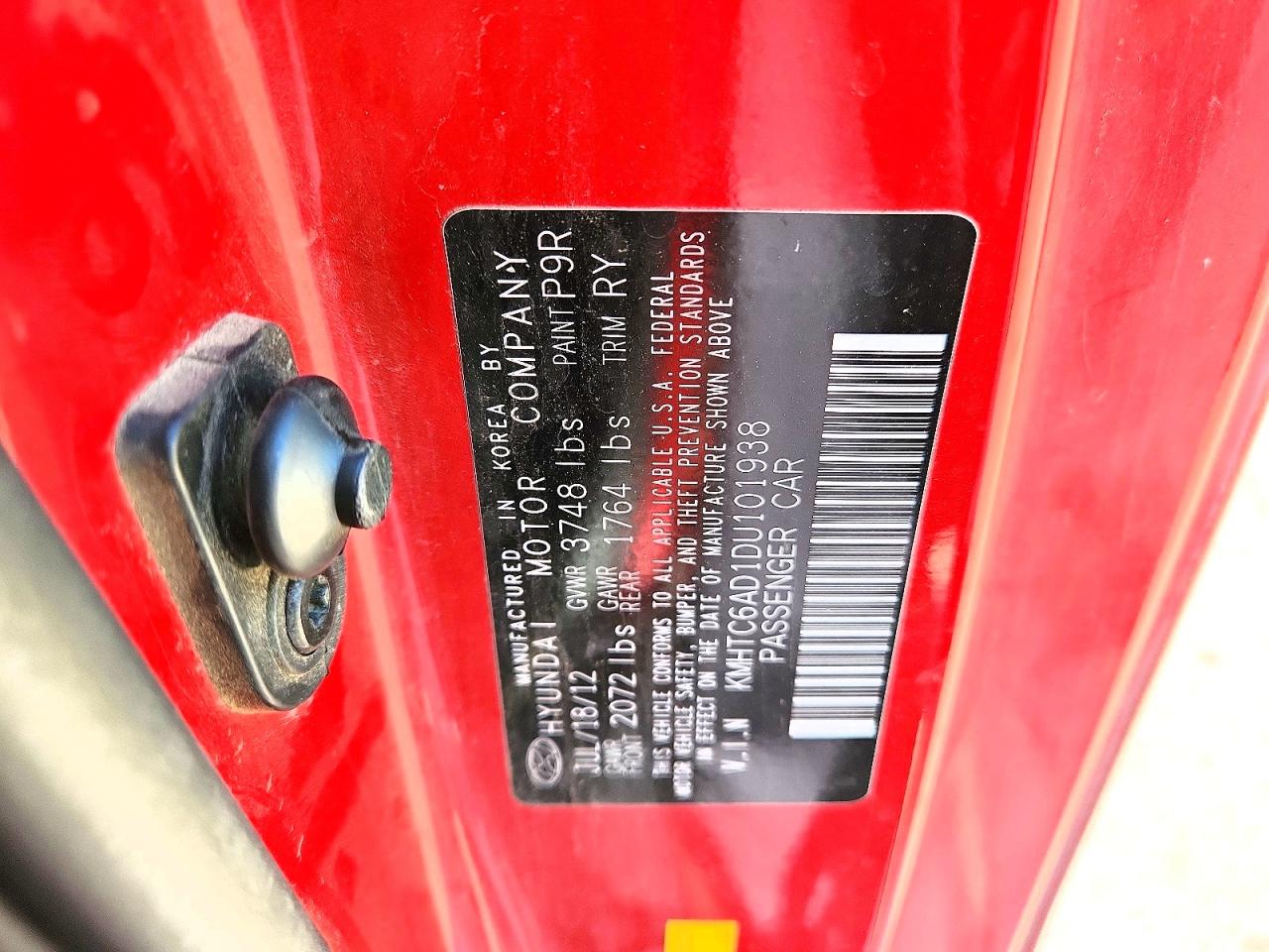2013 HYUNDAI VELOSTER BASE photo 37