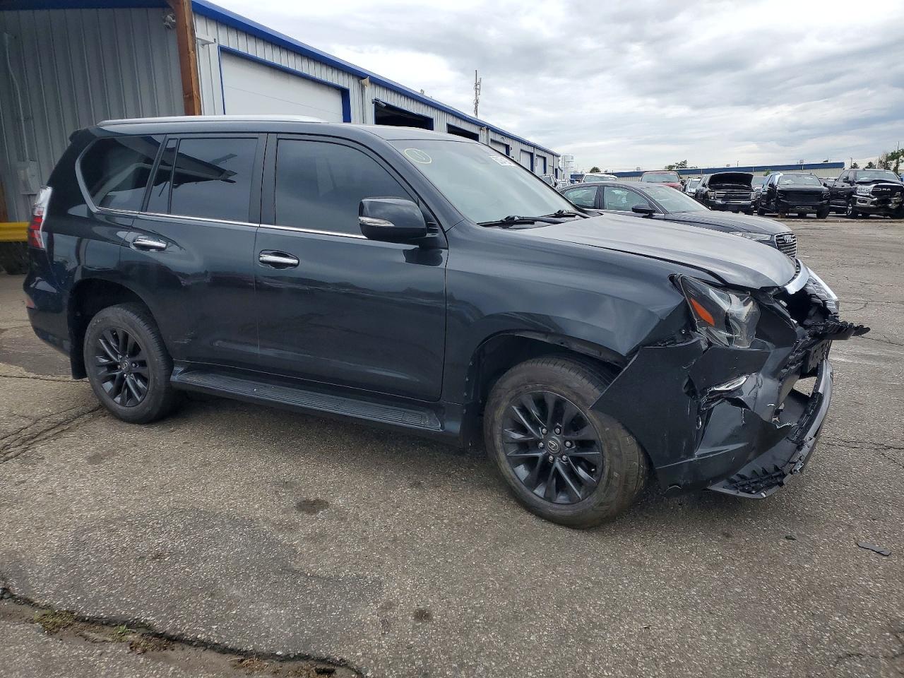 2023 LEXUS GX 460 photo 10
