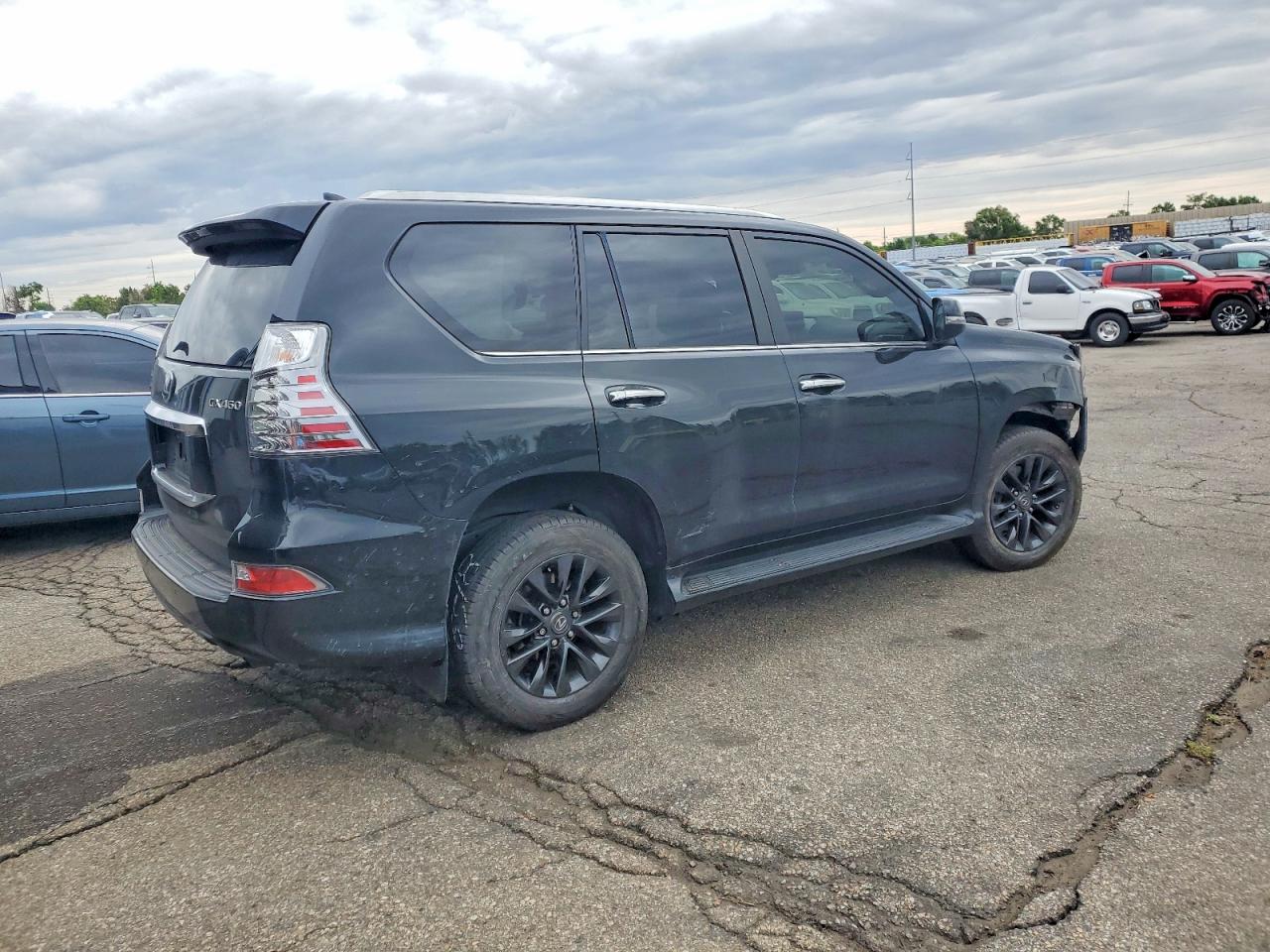 2023 LEXUS GX 460 photo 7