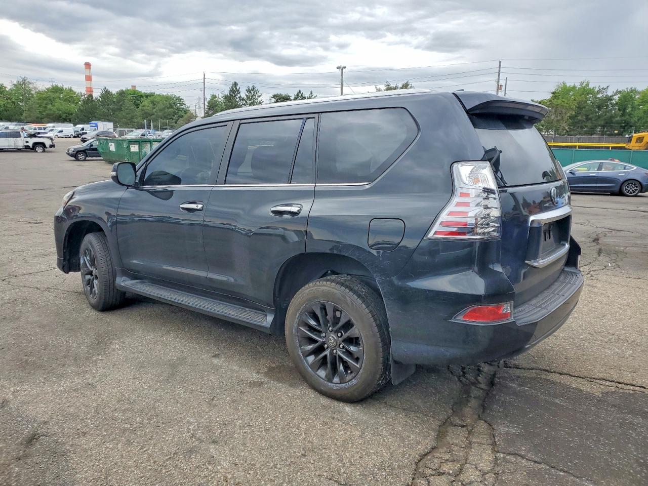 2023 LEXUS GX 460 photo 4