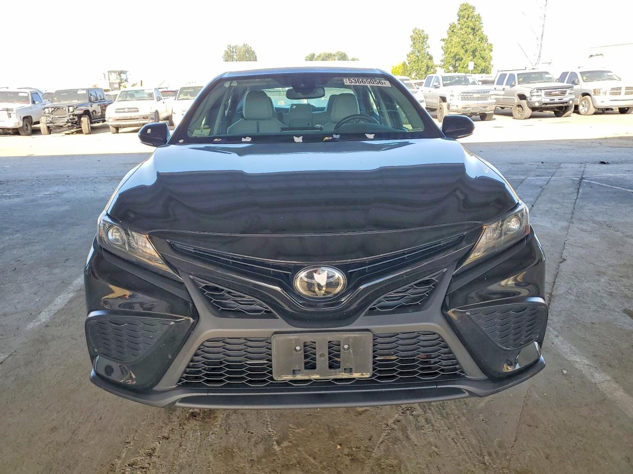 2021 TOYOTA CAMRY SE photo 9