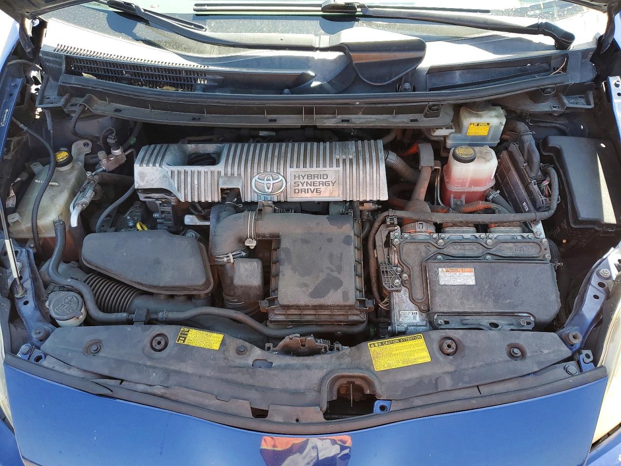 2011 TOYOTA PRIUS TWO photo 21