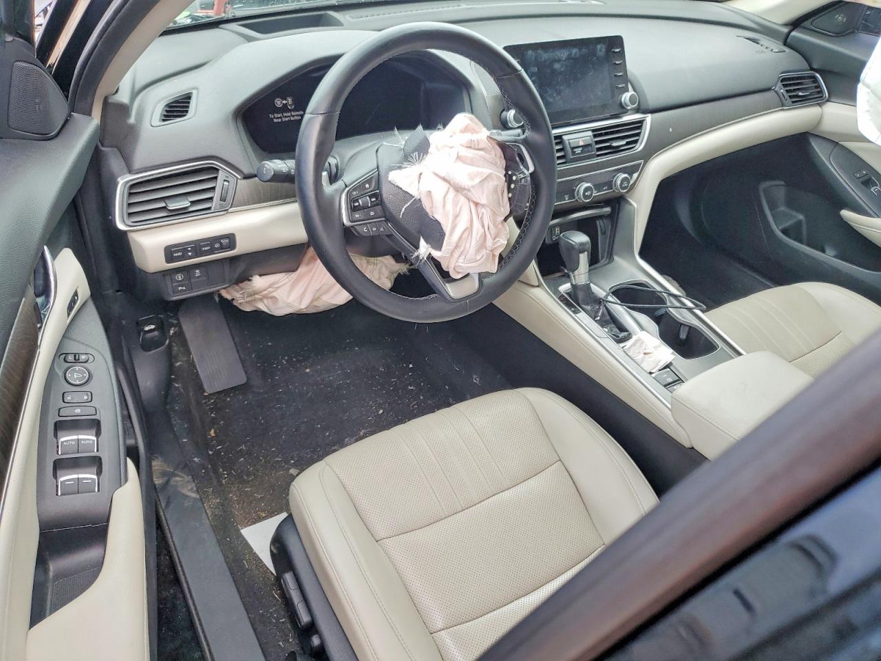 2018 HONDA ACCORD TOURING photo 15