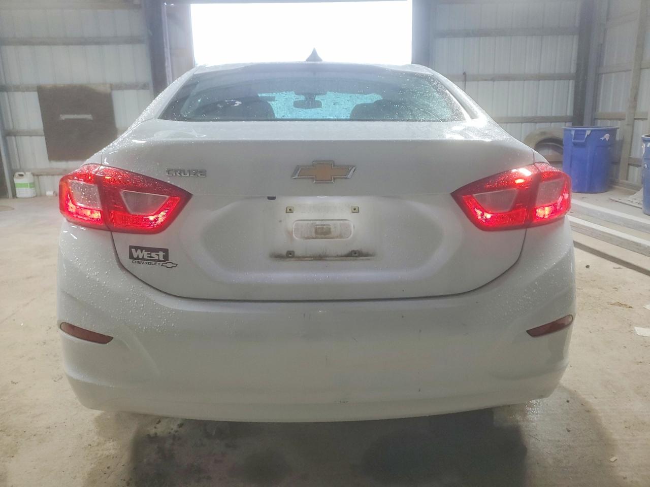 2016 CHEVROLET CRUZE LS photo 16