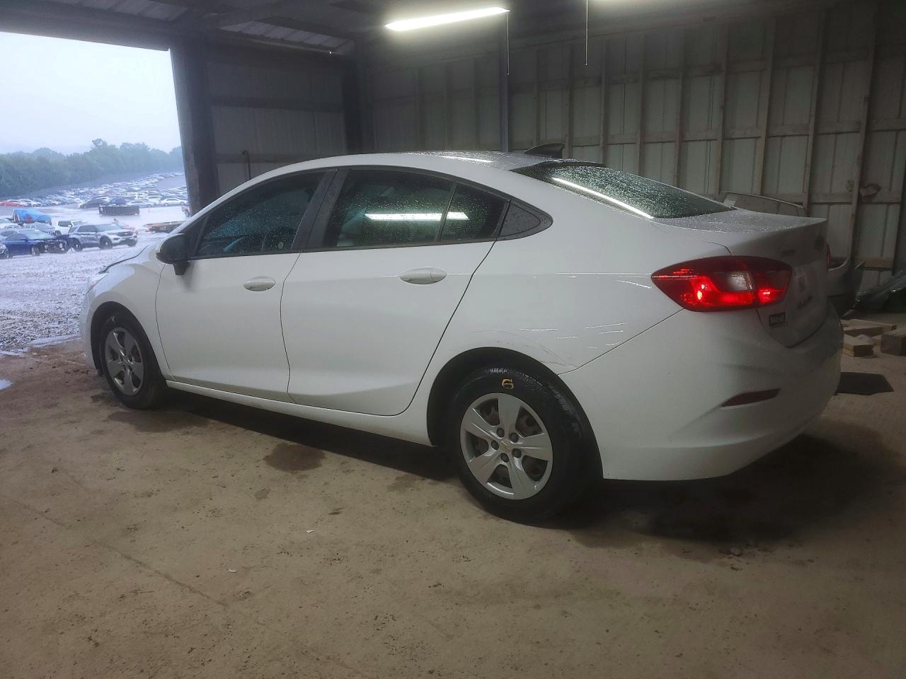 2016 CHEVROLET CRUZE LS photo 4