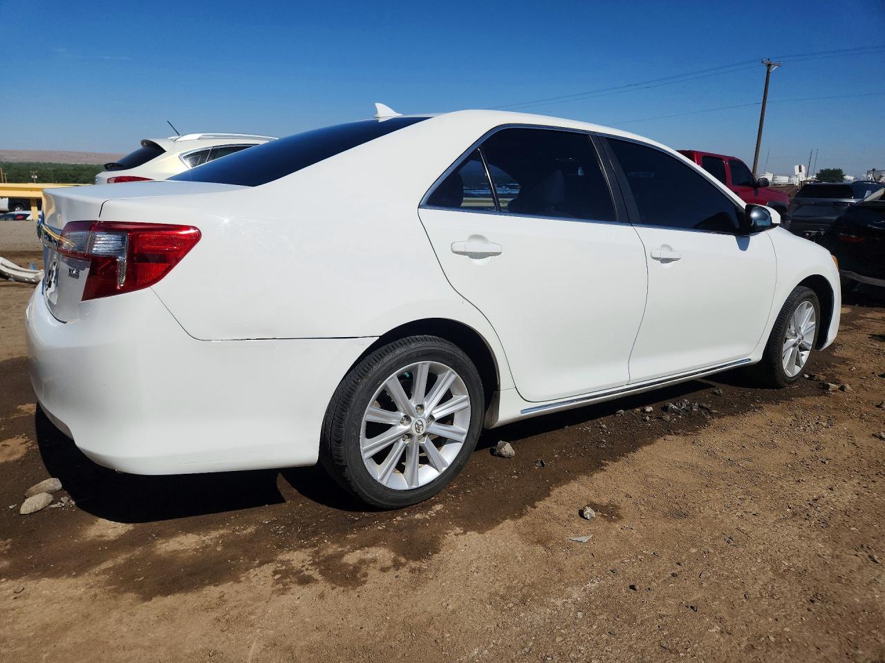 2012 TOYOTA CAMRY XLE V6 photo 5