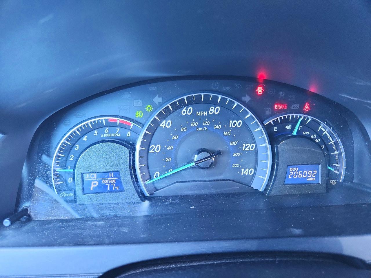 2012 TOYOTA CAMRY XLE V6 photo 17