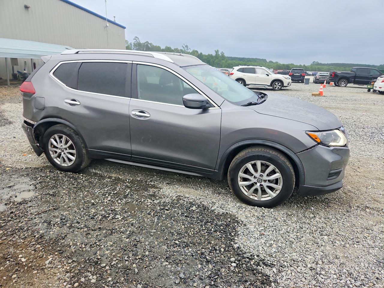 2018 NISSAN ROGUE SV photo 7