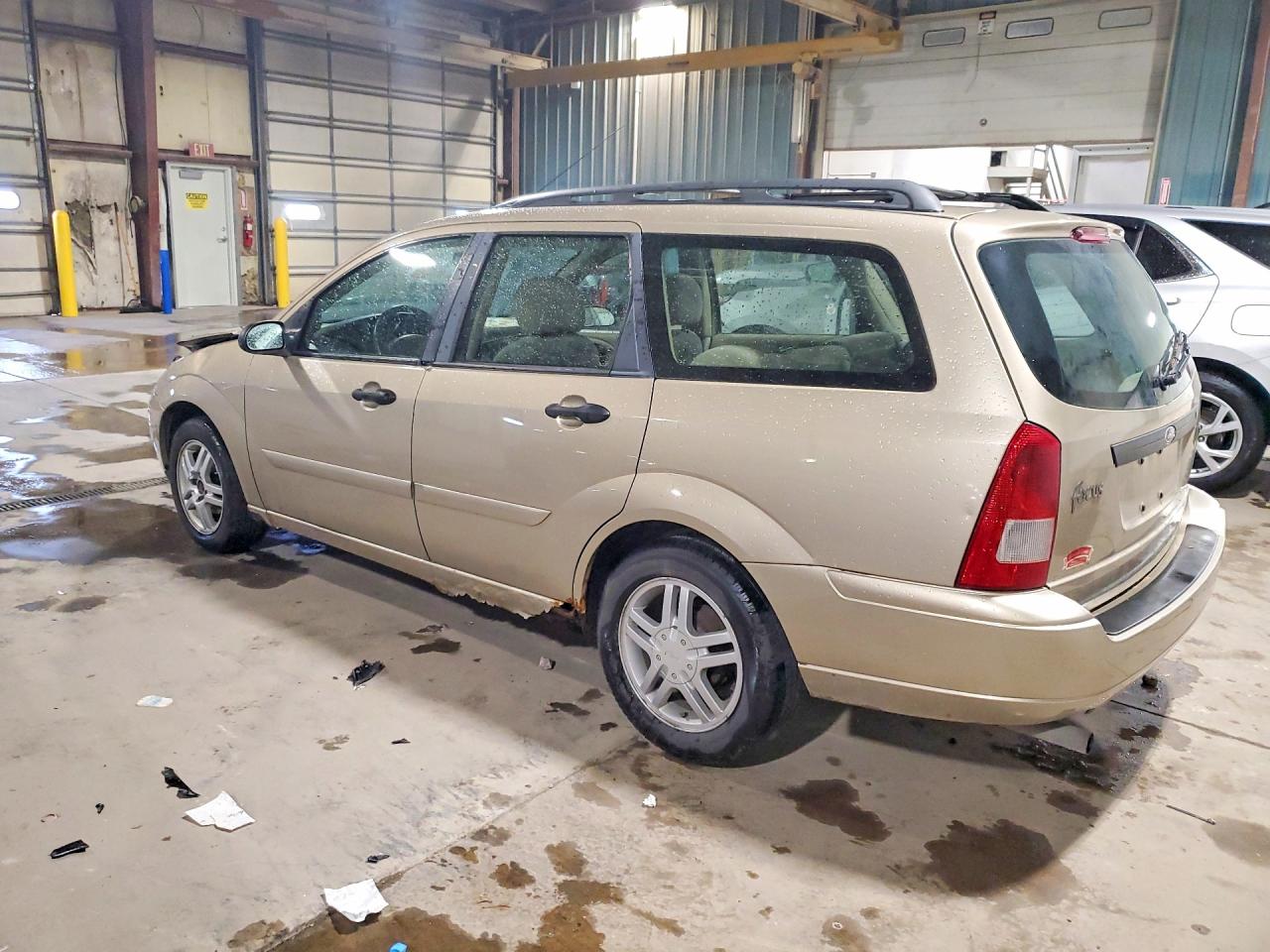 2001 FORD FOCUS SE photo 3