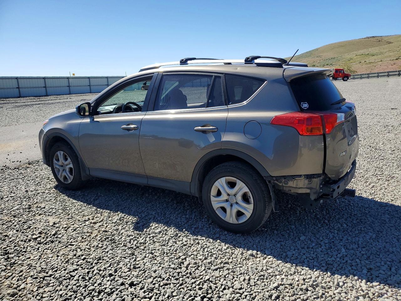2013 TOYOTA RAV4 LE photo 3