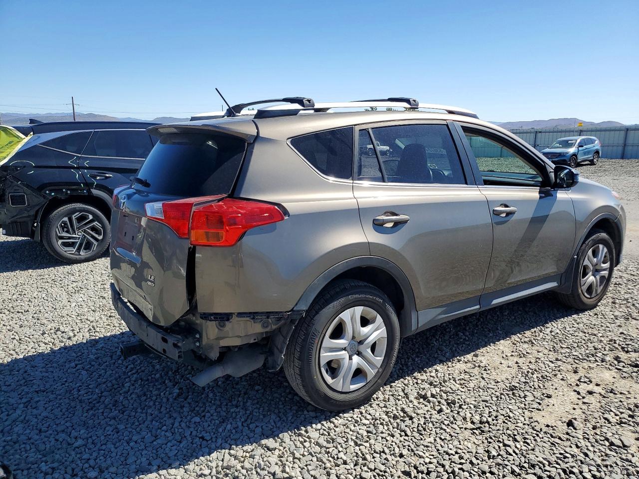 2013 TOYOTA RAV4 LE photo 5