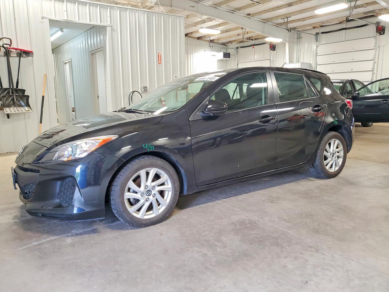 2013 MAZDA 3