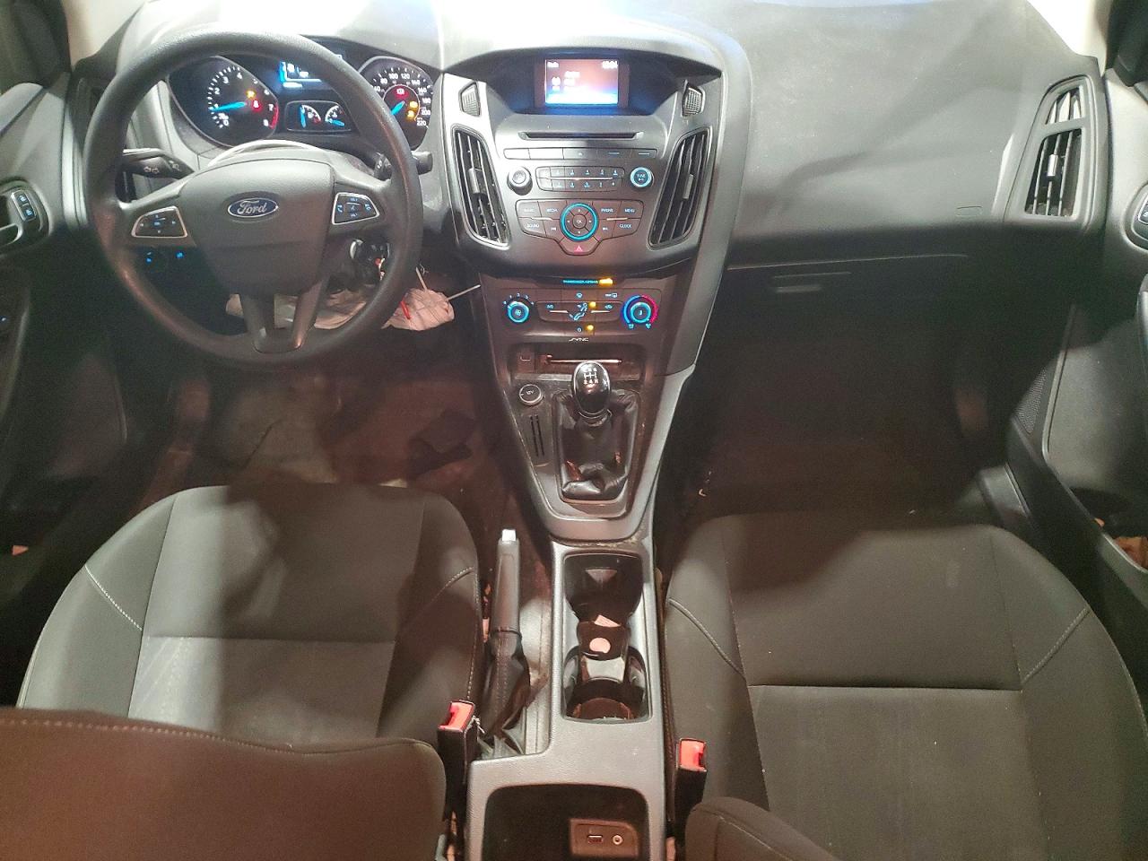 2015 FORD FOCUS S photo 8