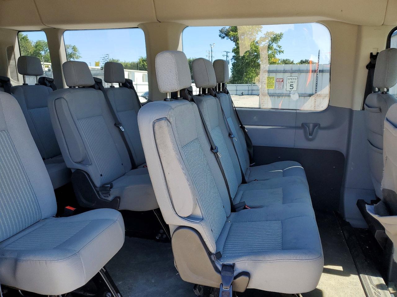 2017 FORD TRANSIT T-350 photo 31