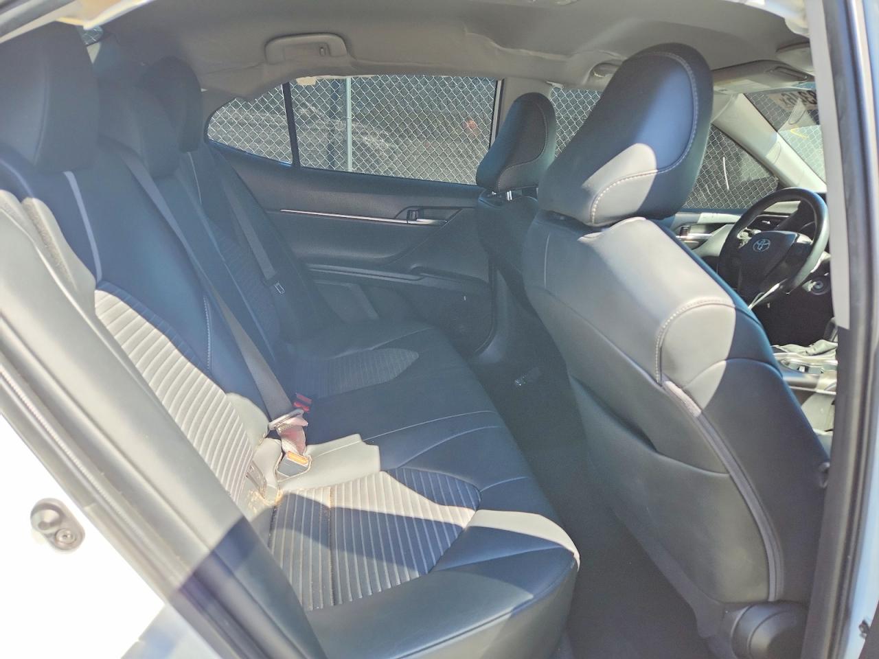 2022 TOYOTA CAMRY SE photo 19