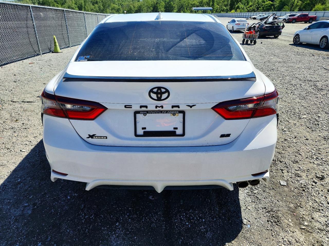 2022 TOYOTA CAMRY SE photo 11