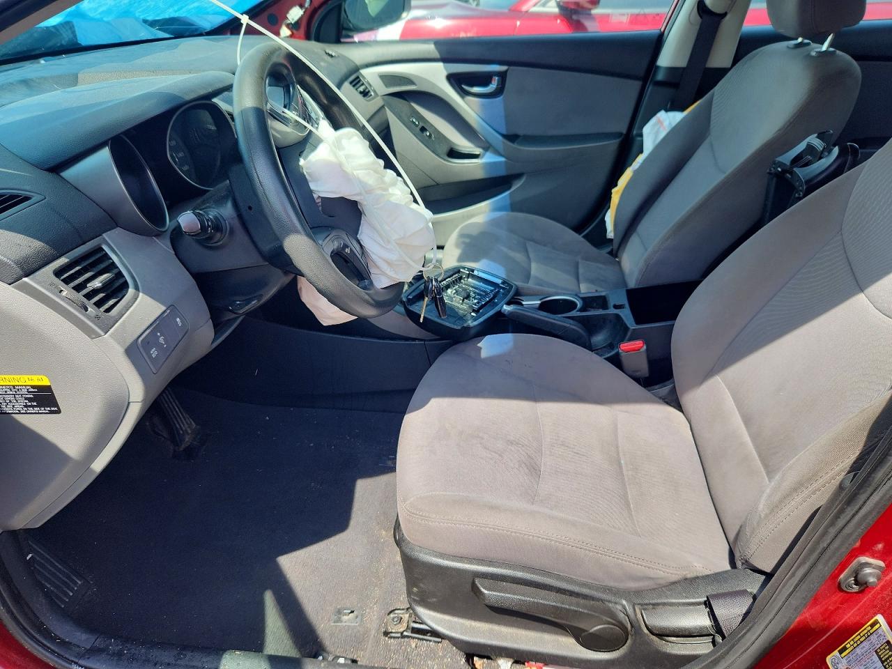 2015 HYUNDAI ELANTRA SE photo 13