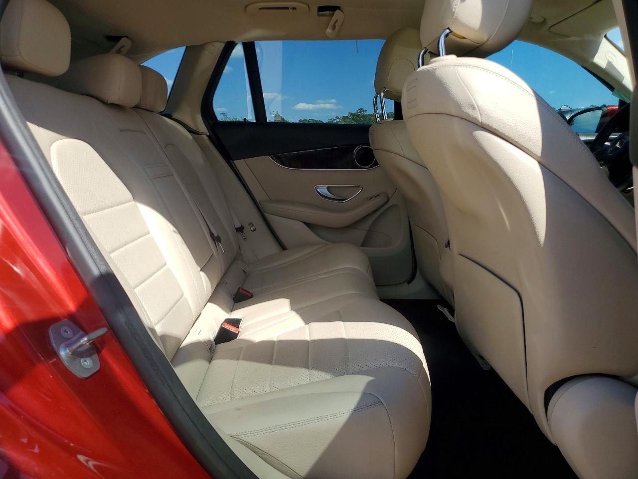2018 MERCEDES-BENZ GLC 300 photo 11