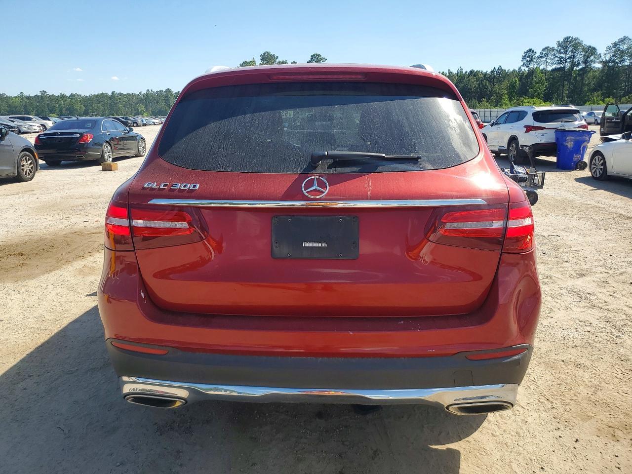 2018 MERCEDES-BENZ GLC 300 photo 6